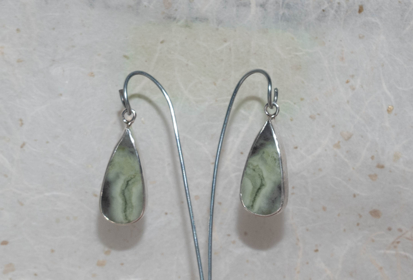 Serpentine earring pendants