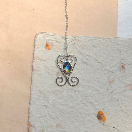 Clover pendant