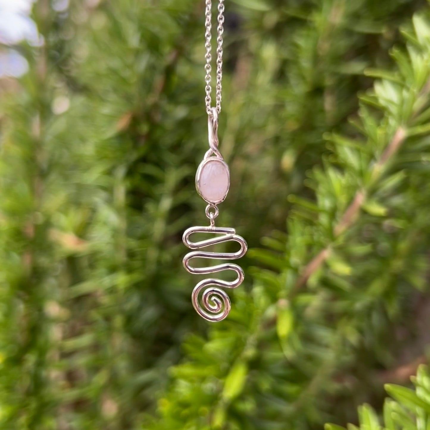 Delia pendant