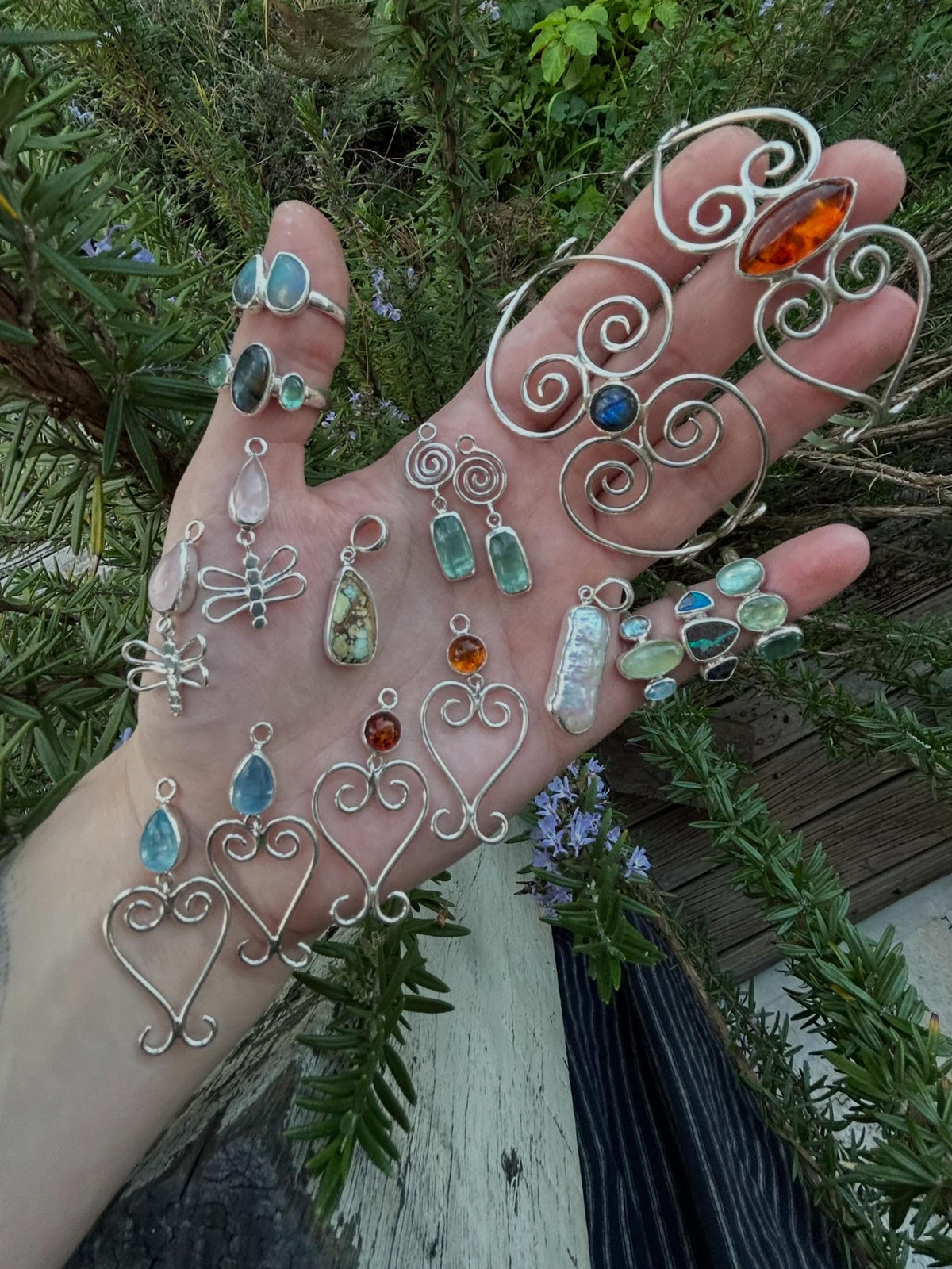 New jewels ⋆.ೃ࿔*:･