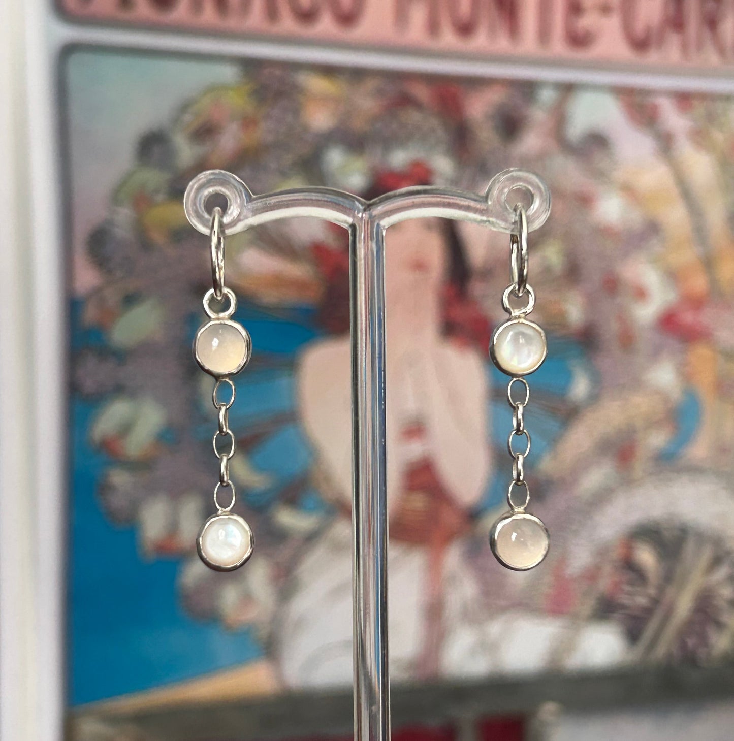 Emla dangles
