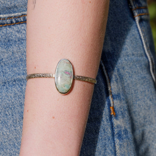 Marla cuff | size large