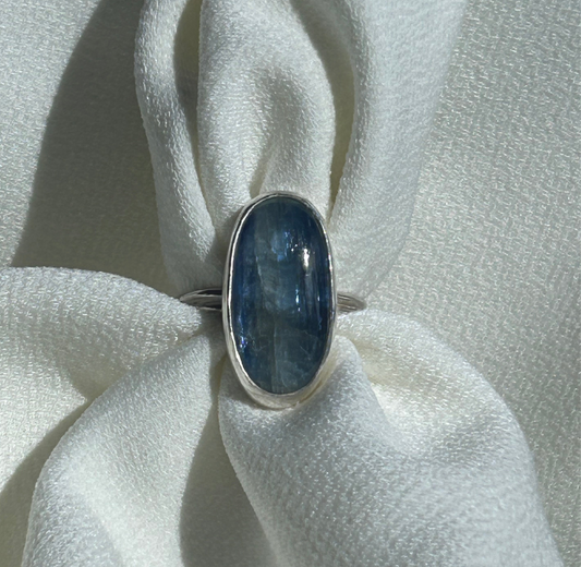 Ophelia Ring | size R