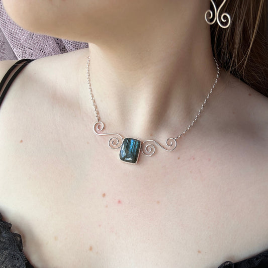 labradorite pippin necklace