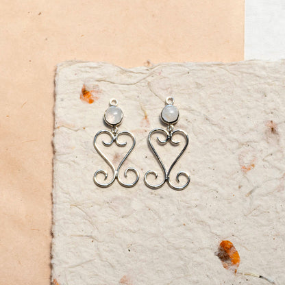 Lyra dangles