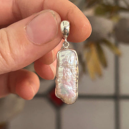 Wonky pearl pendant