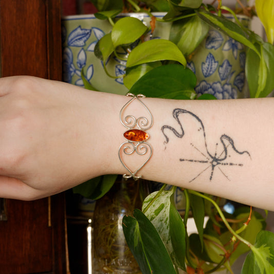 Amber Sierra cuff | size M